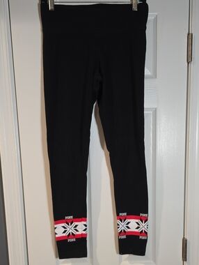 PINK Victoria's Secret Black Leggings with Red And White Winter Print Ankles